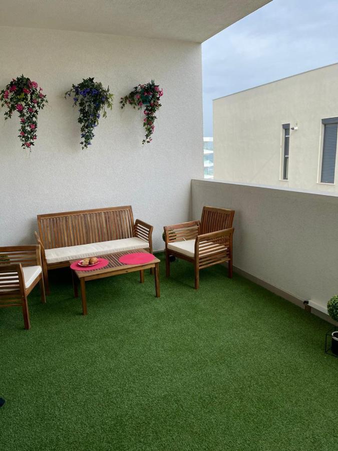 Sunshine Summer Residence นาโวดาริ ภายนอก รูปภาพ